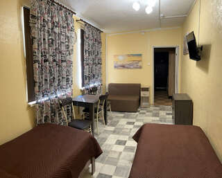 Гостиница Хозяюшка Костомукша Двухместный номер с 2 отдельными кроватями и общим туалетом-1