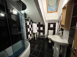 Гостиница Хозяюшка Костомукша Двухместный номер с 2 отдельными кроватями и общим туалетом-2